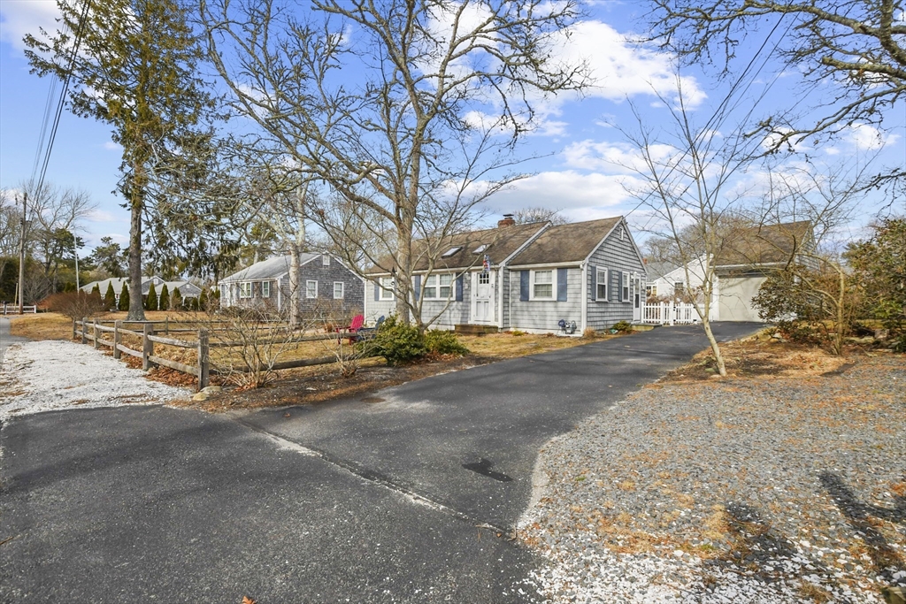 16 Indian Pond Rd