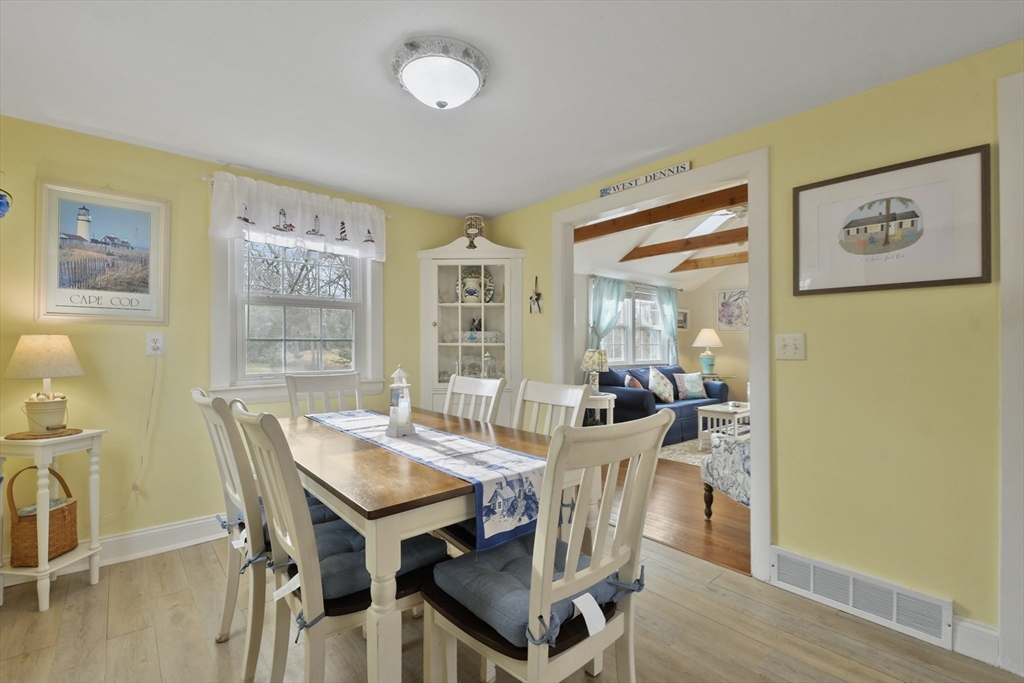 16 Indian Pond Rd