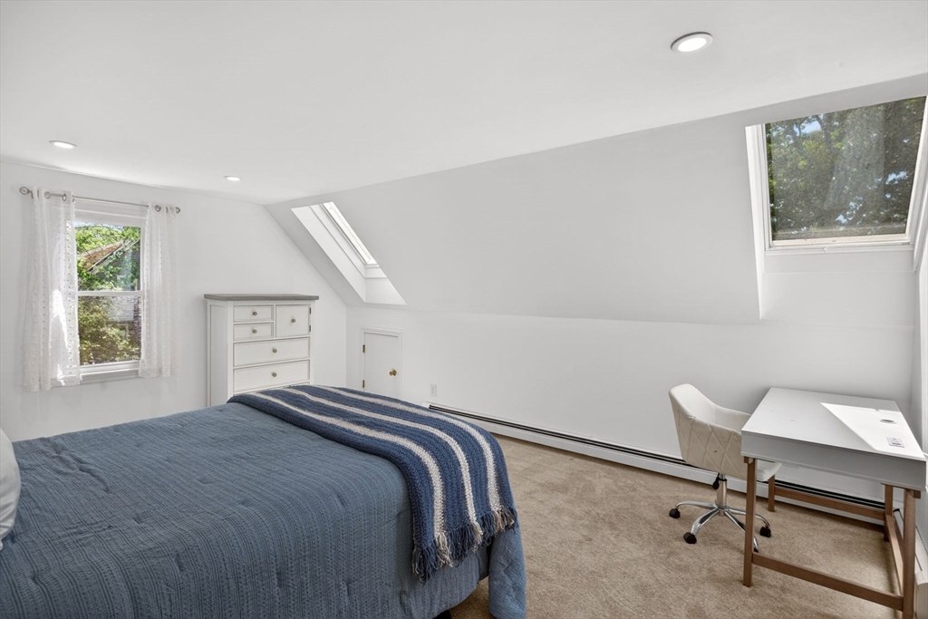 12 Sarah Lawrence Road