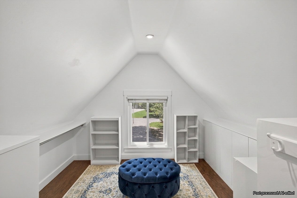 12 Sarah Lawrence Road