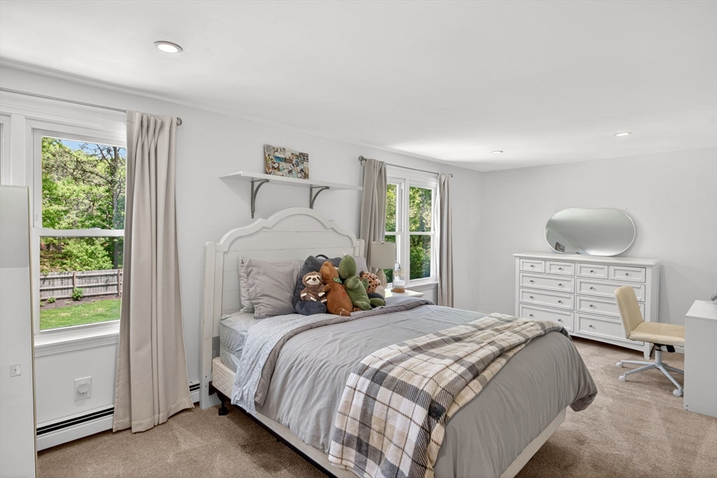 12 Sarah Lawrence Road