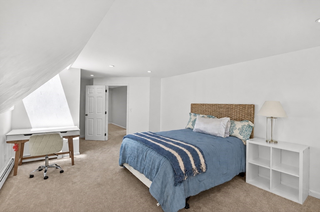 12 Sarah Lawrence Road