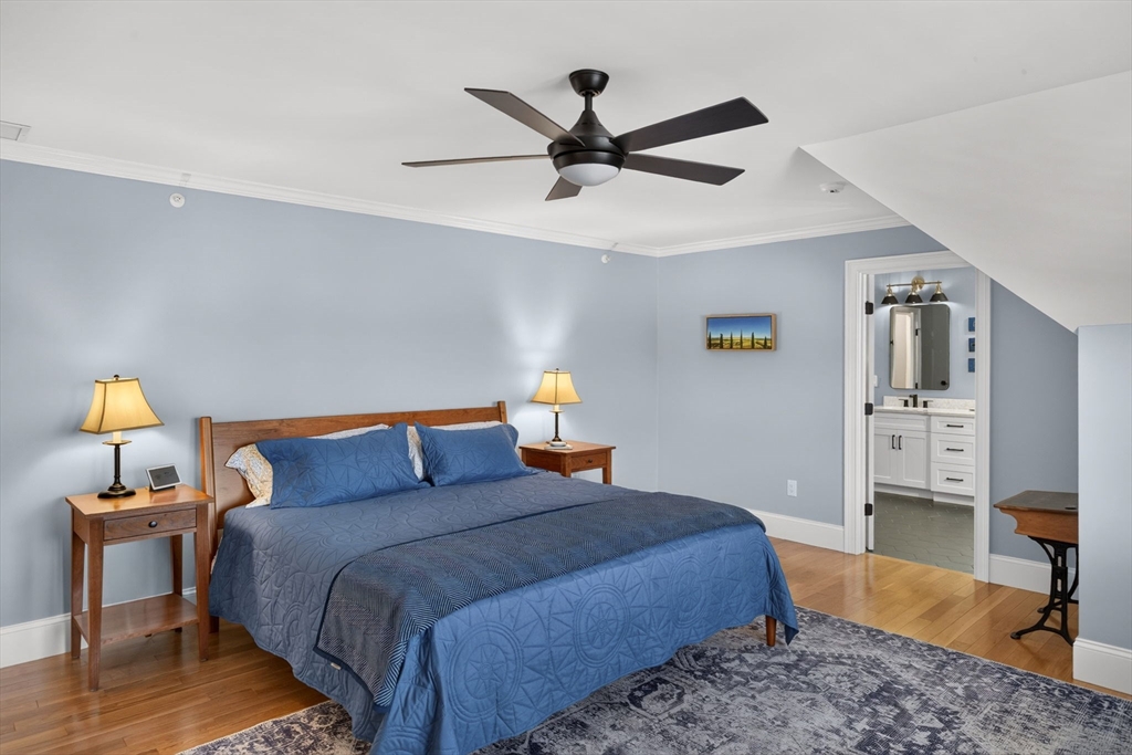 1090 Shore Road # 13