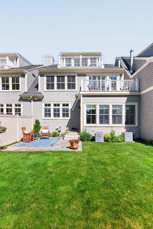 1090 Shore Road # 13