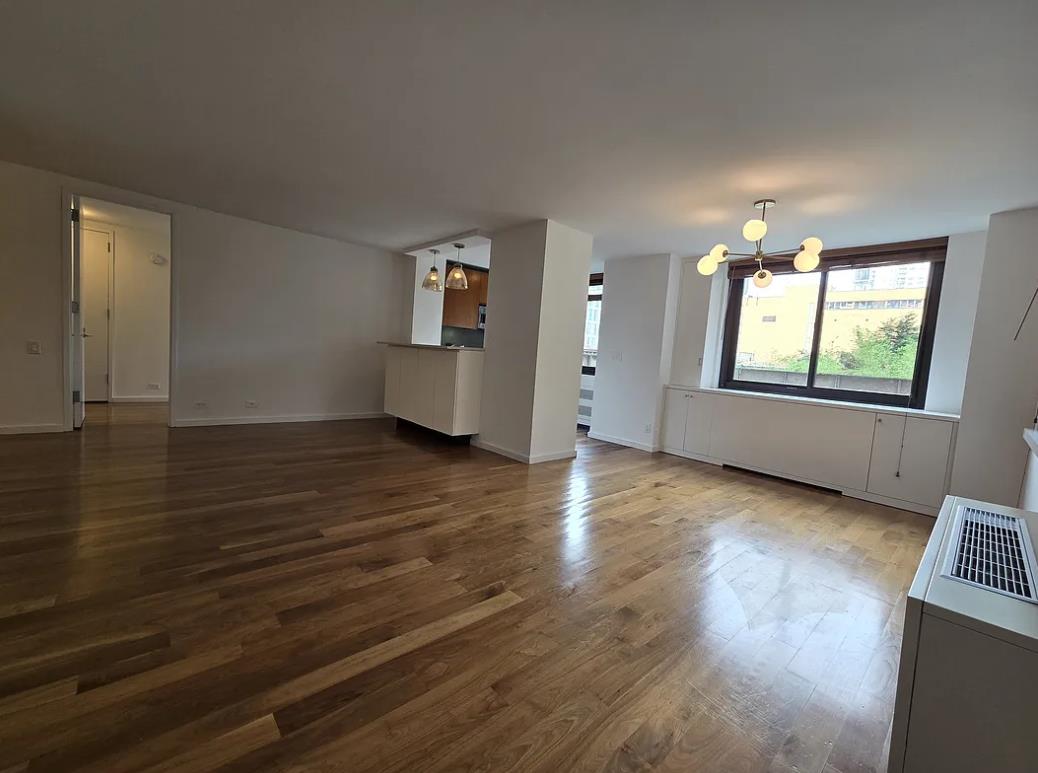 515 E 72nd Street 4-B