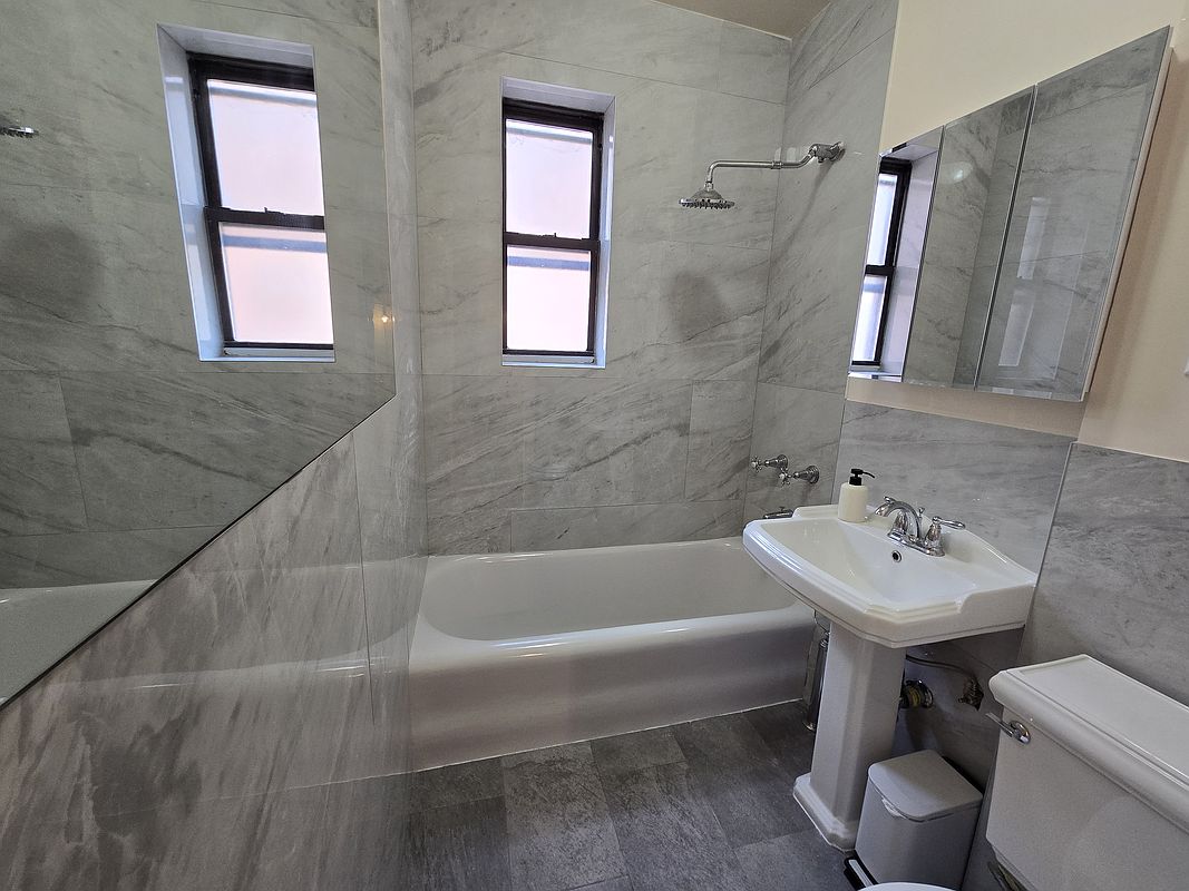 170 E 94th Street 5-E
