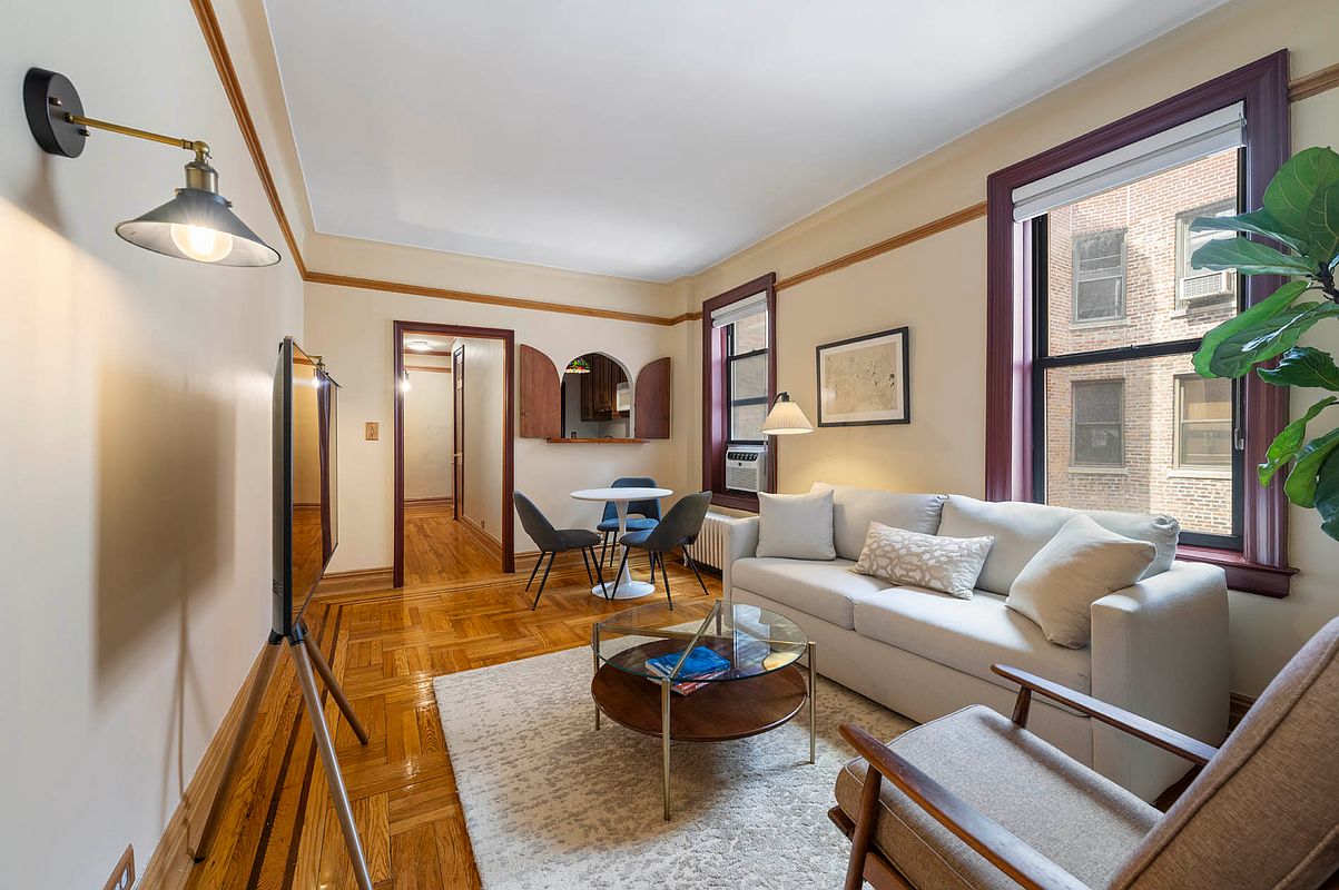 170 E 94th Street 5-E