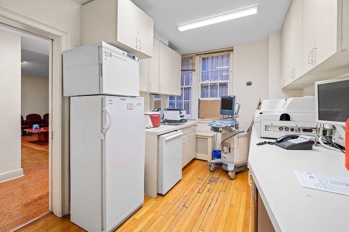 325 E 79th Street 1-A