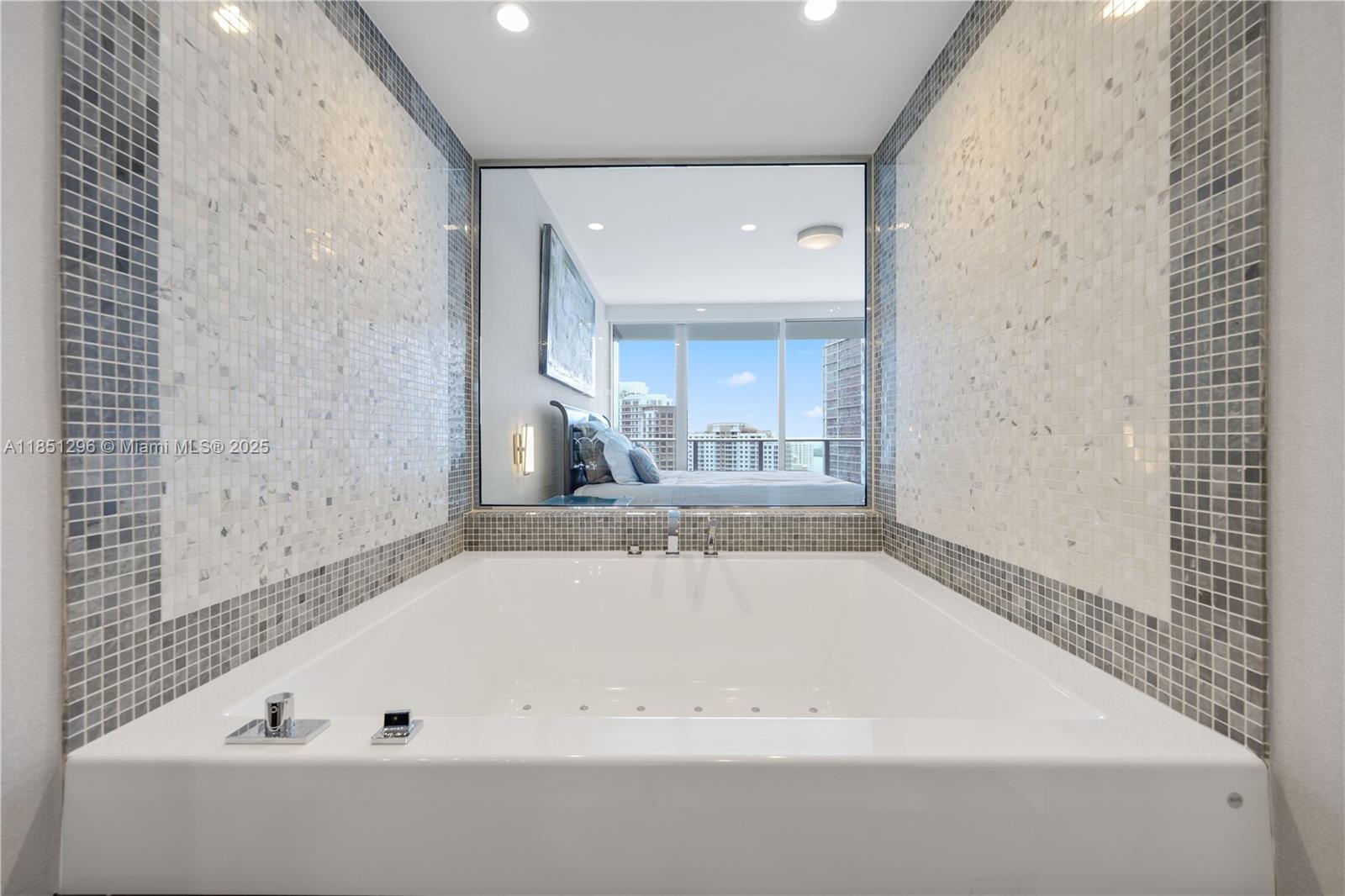 200 Biscayne Boulevard Way # 3207