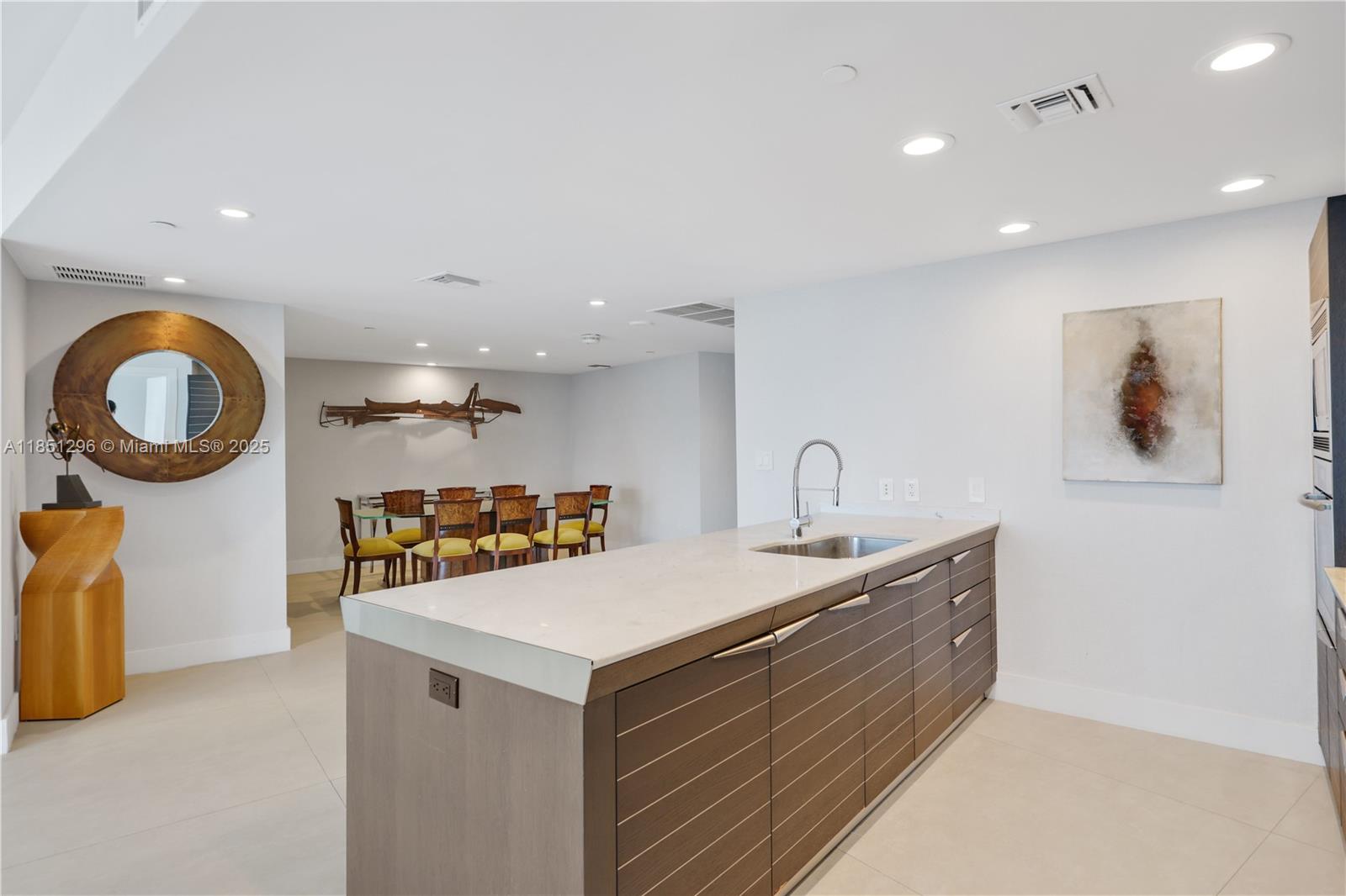 200 Biscayne Boulevard Way # 3207