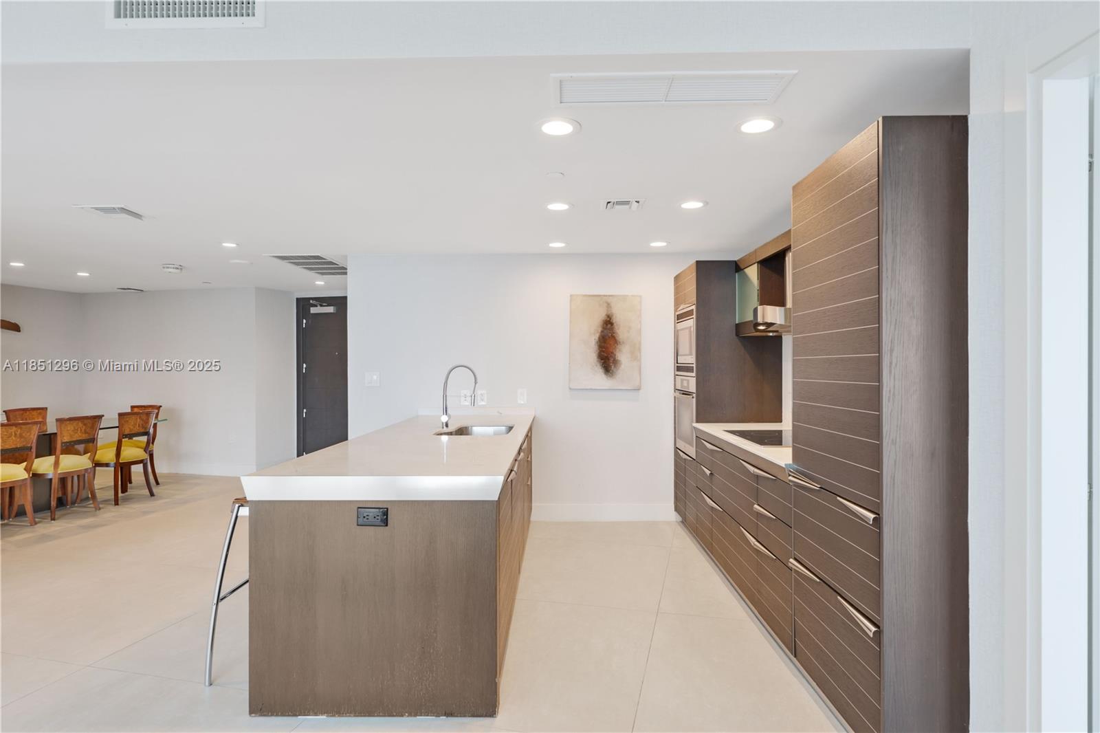 200 Biscayne Boulevard Way # 3207