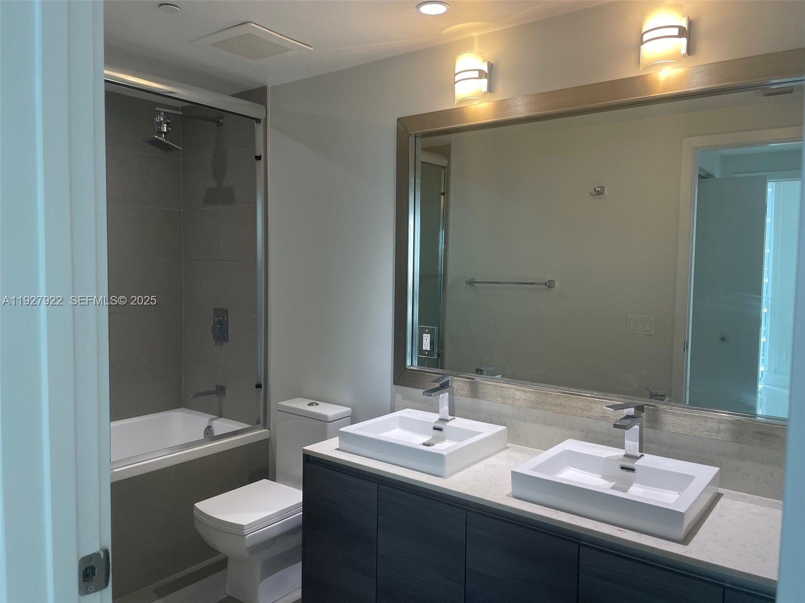 1080 Brickell Ave # 1607