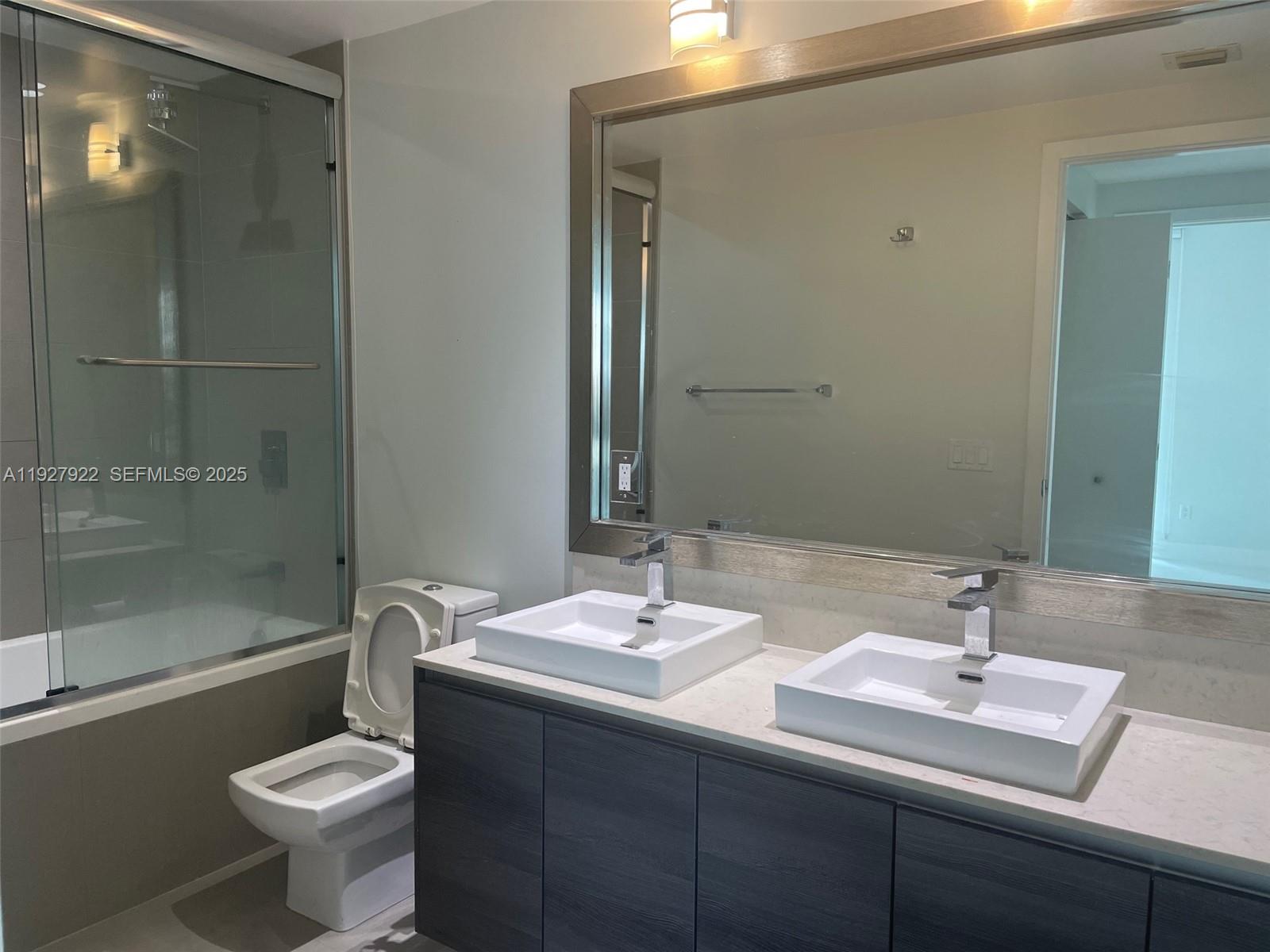 1080 Brickell Ave # 1607