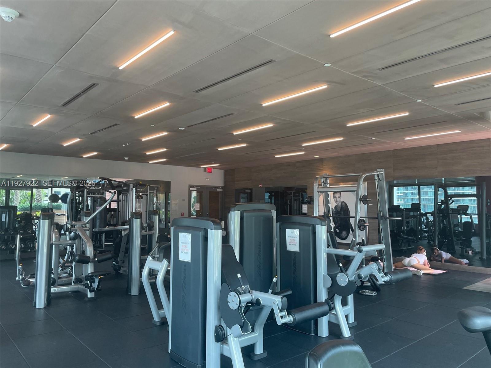 1080 Brickell Ave # 1607