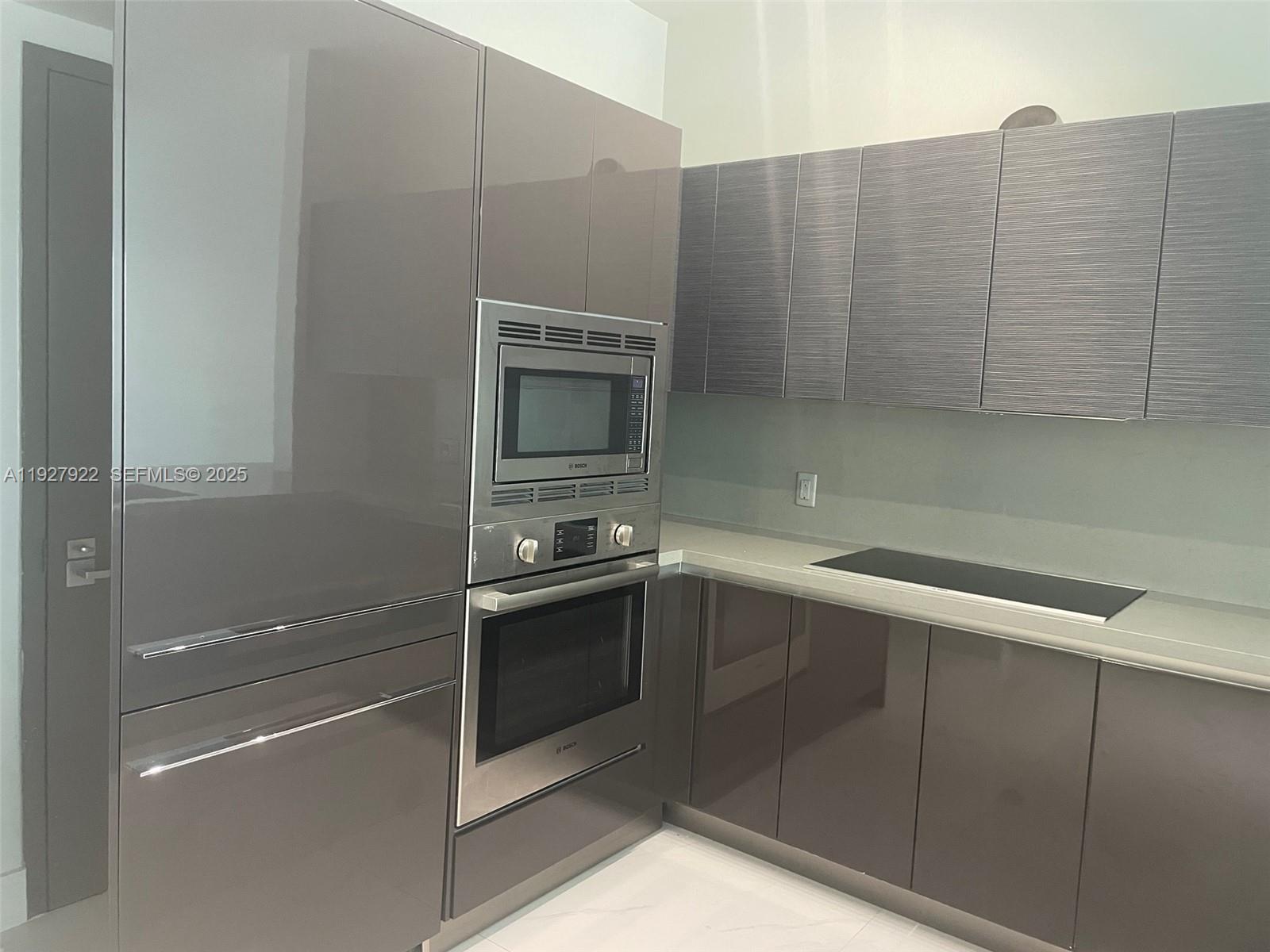 1080 Brickell Ave # 1607