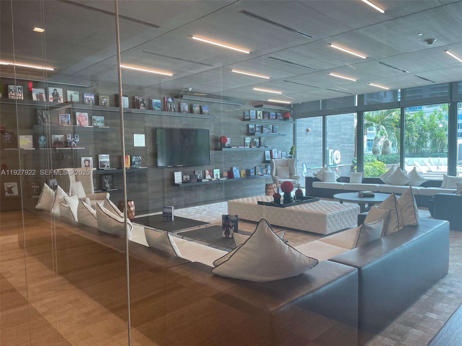 1080 Brickell Ave # 1607