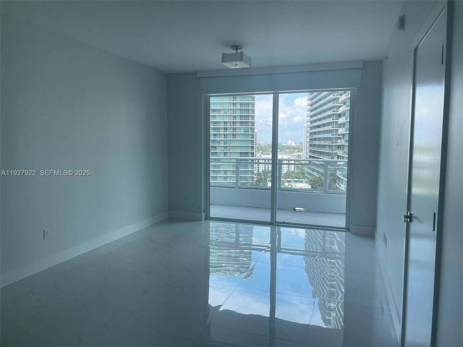 1080 Brickell Ave # 1607