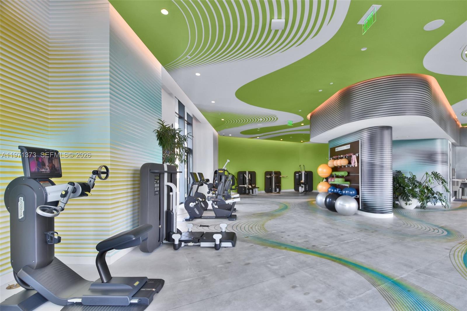 501 NE 31st St # 203