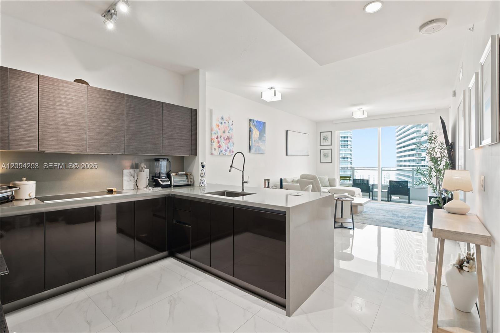 1080 Brickell Ave # 1607