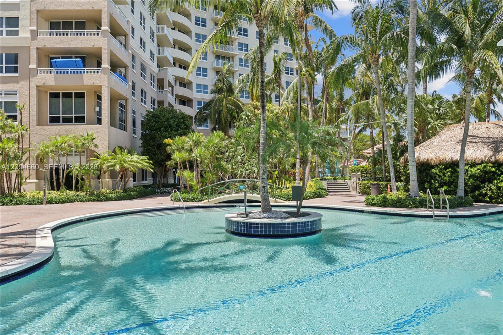 19501 W COUNTRY CLUB DR # 2506