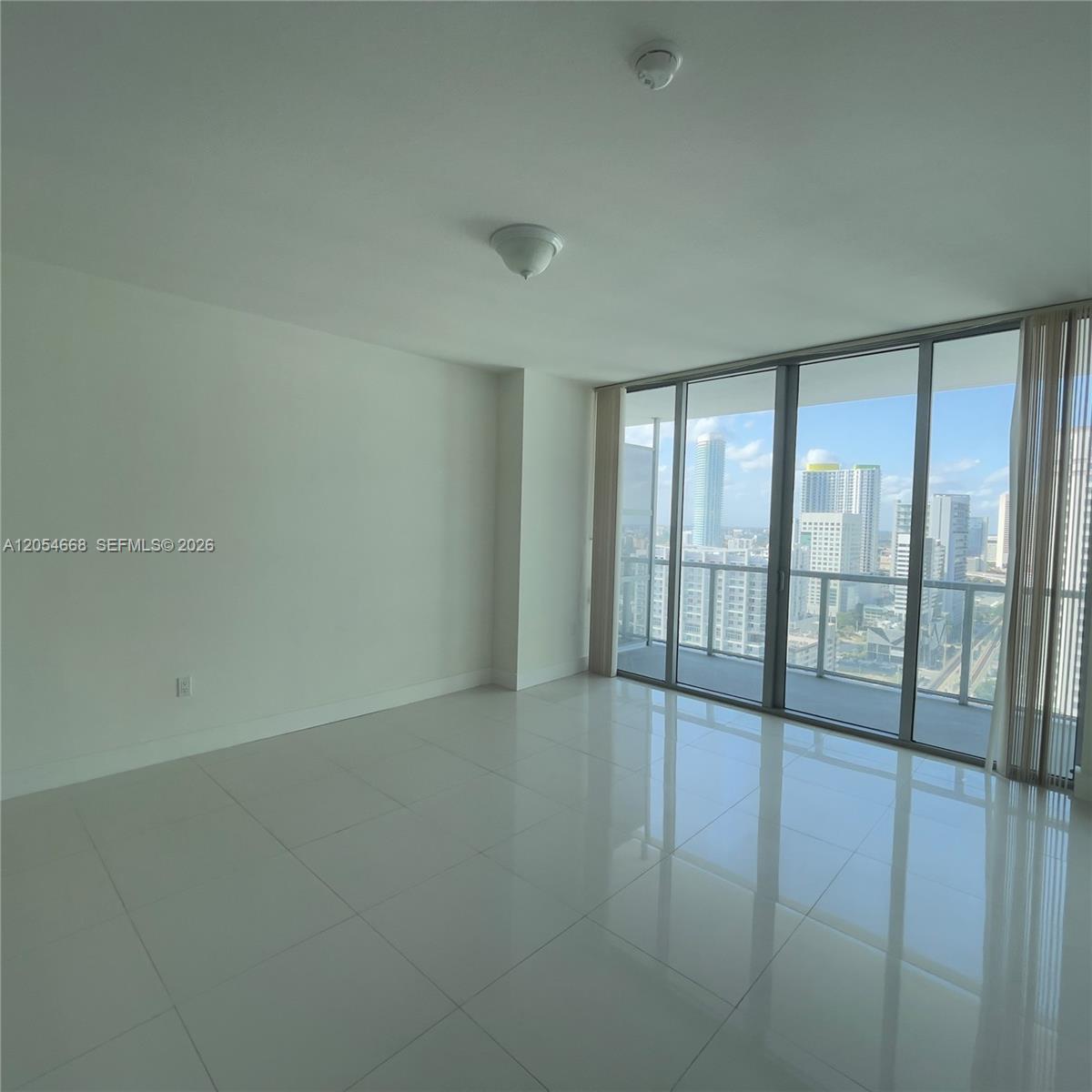 79 SW 12 ST Unit: 3011-S