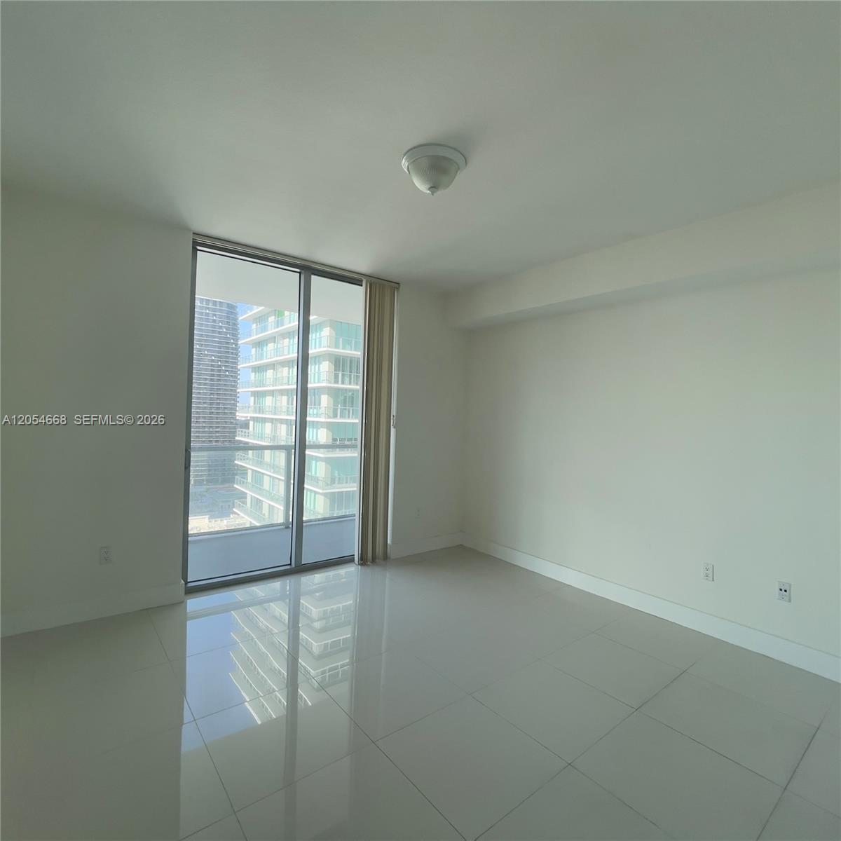 79 SW 12 ST Unit: 3011-S