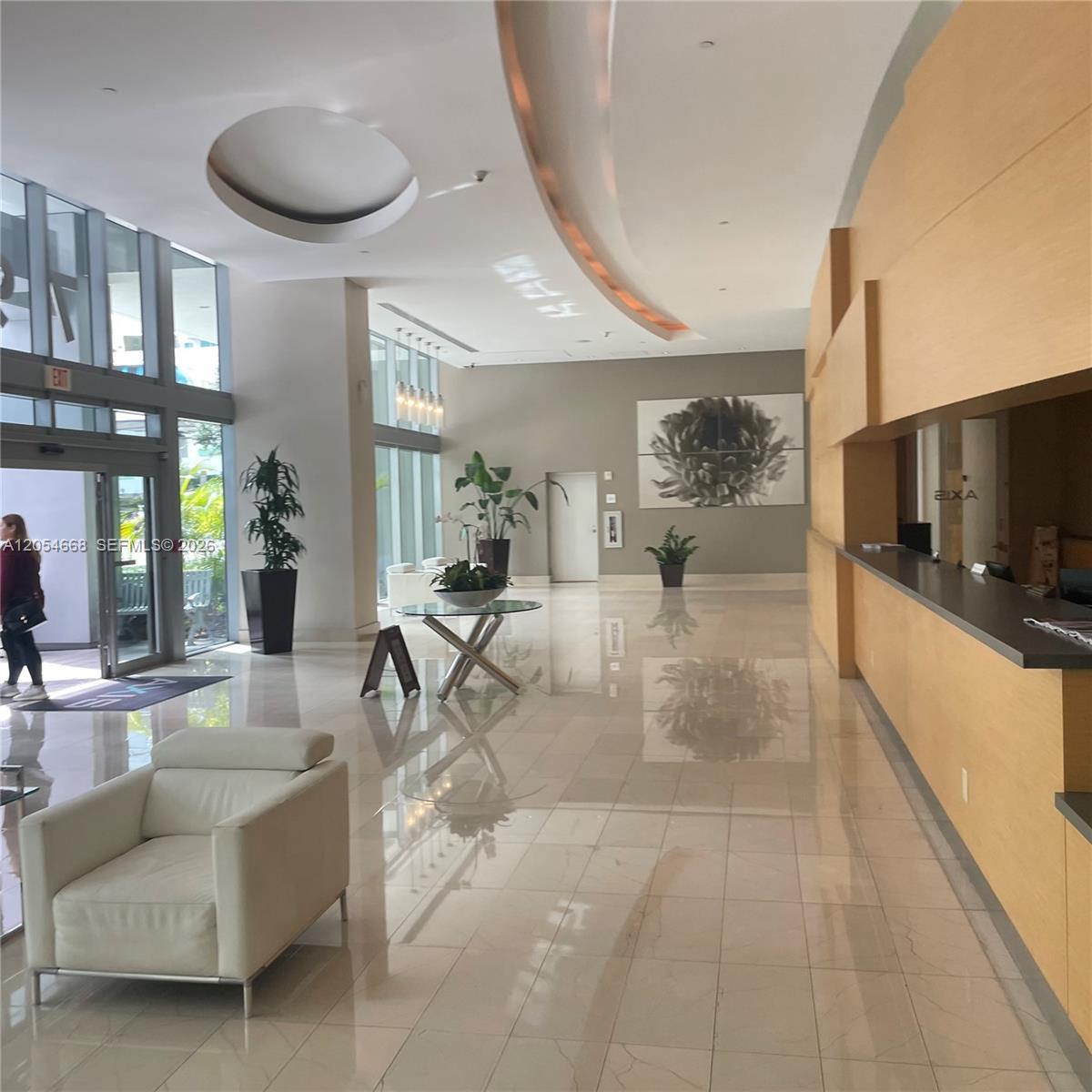 79 SW 12 ST Unit: 3011-S