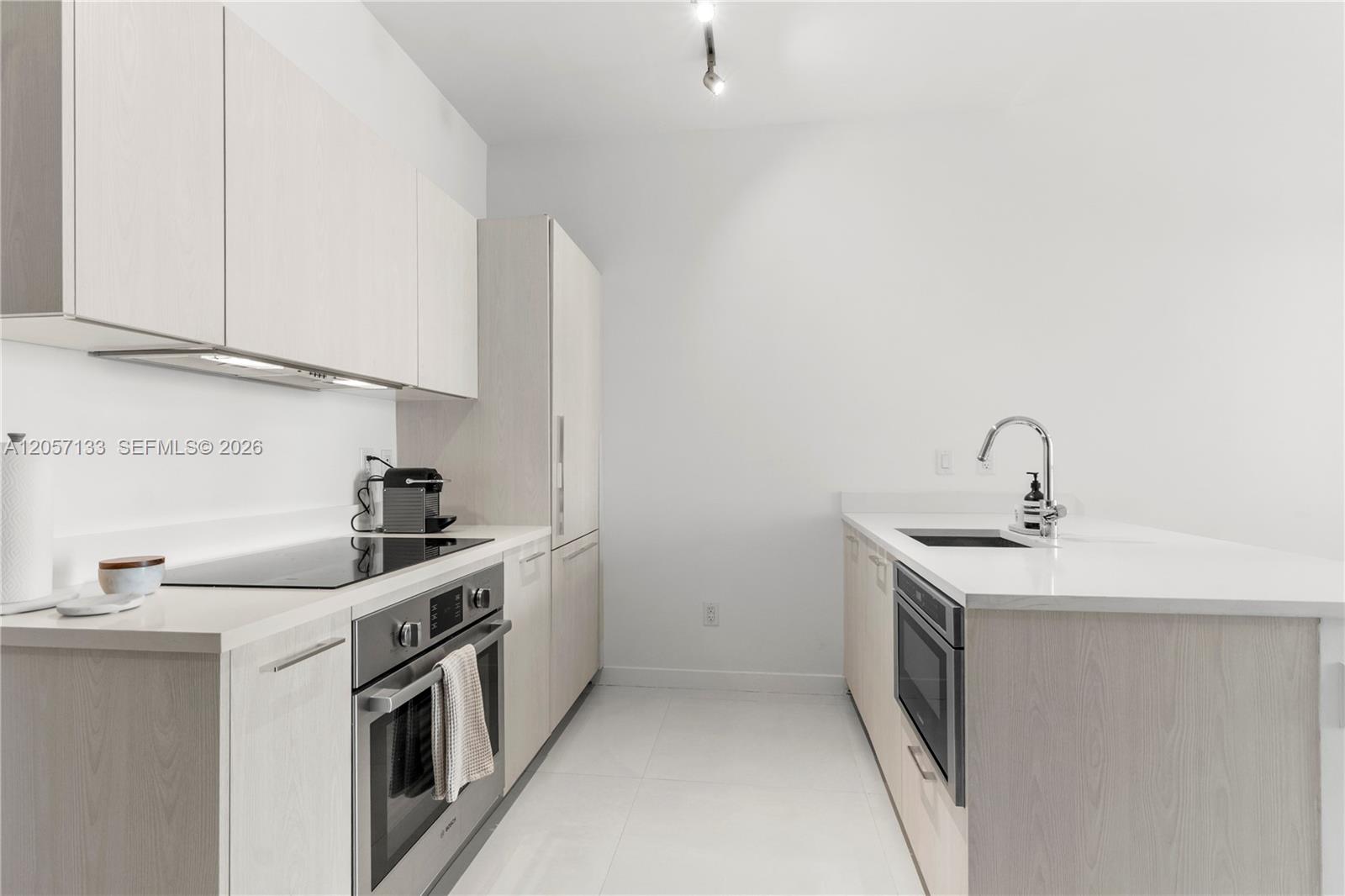 501 NE 31st St # 203
