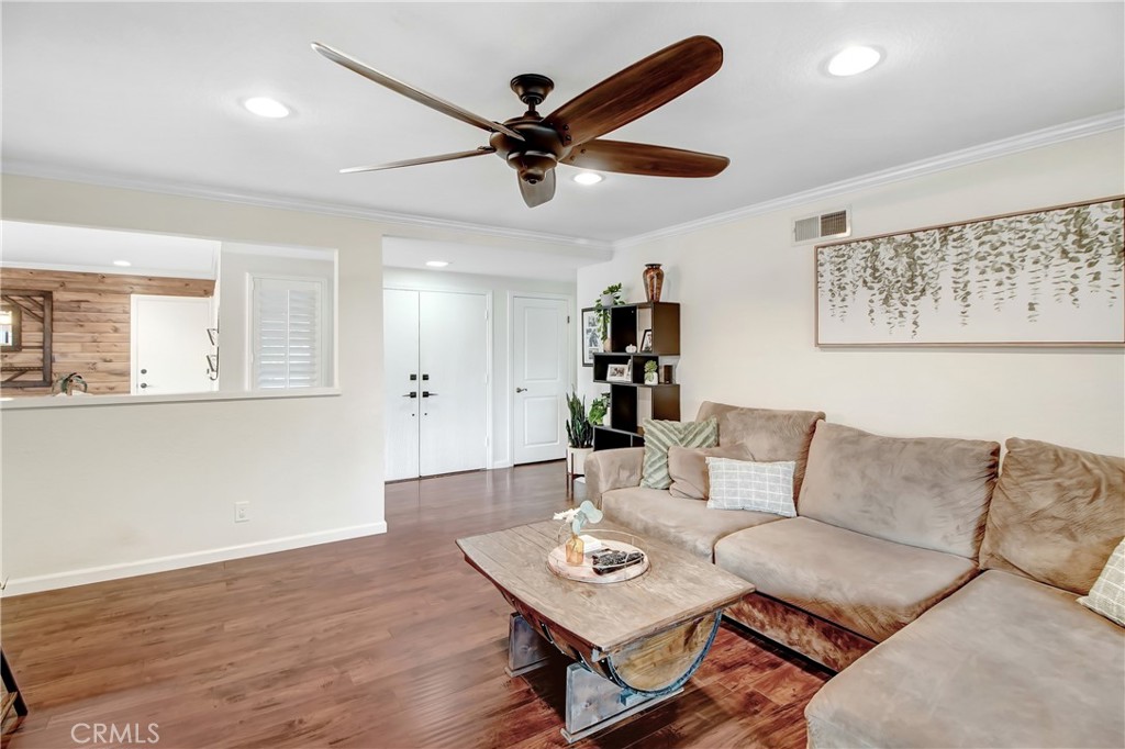 8431 Hawthorne Street