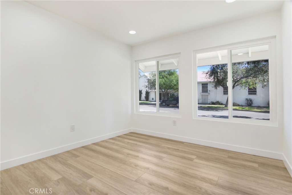 1009 Kirkwood Avenue