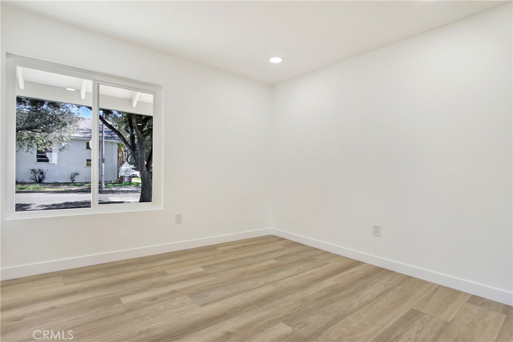 1009 Kirkwood Avenue