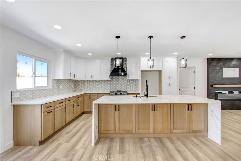 1009 Kirkwood Avenue