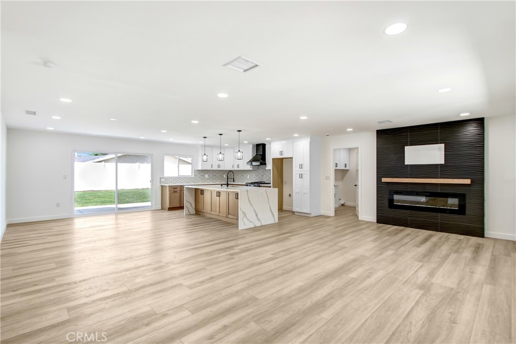 1009 Kirkwood Avenue