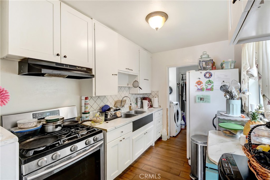 8451 Cottonwood Avenue