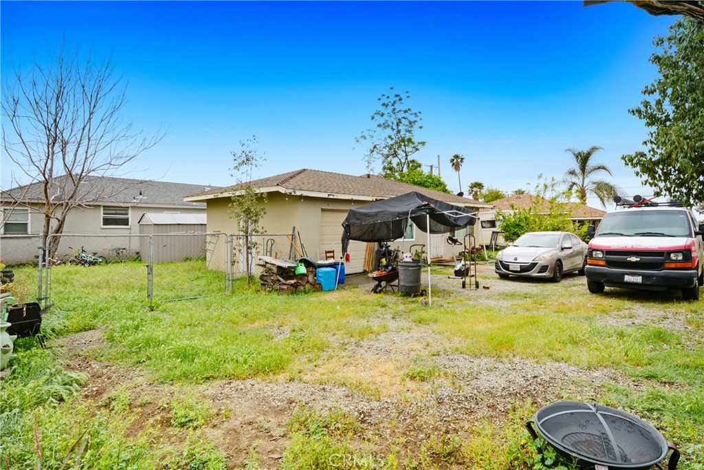 8451 Cottonwood Avenue