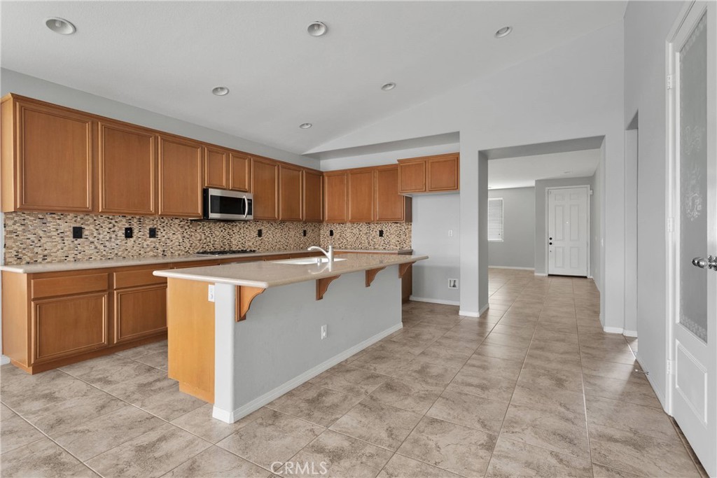 13204 Monrovia Street