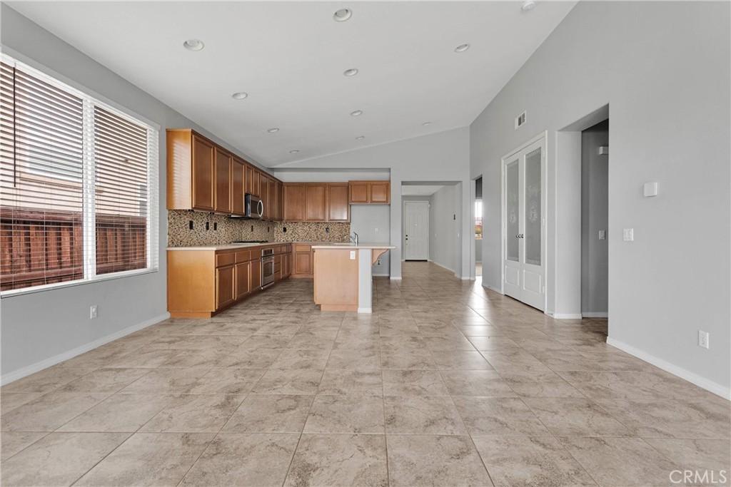 13204 Monrovia Street