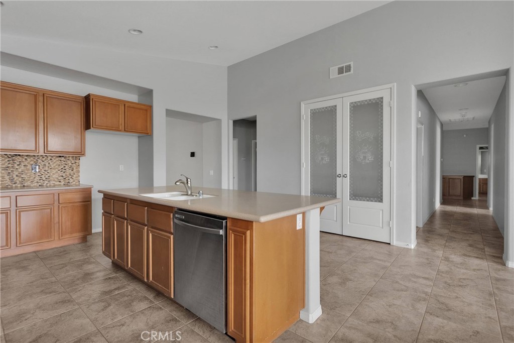 13204 Monrovia Street