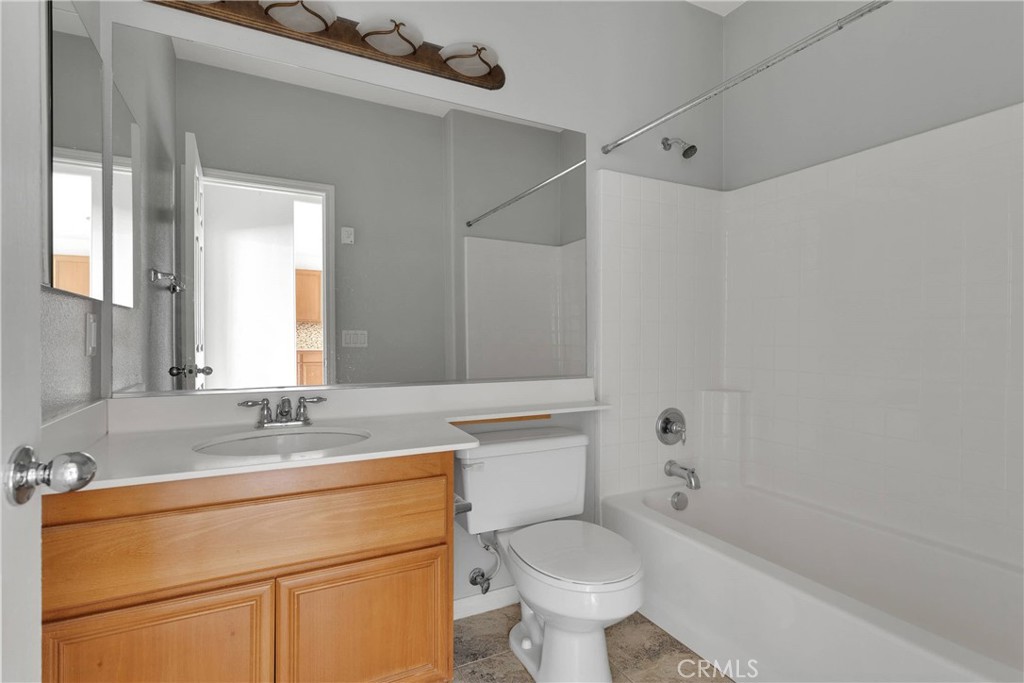 13204 Monrovia Street