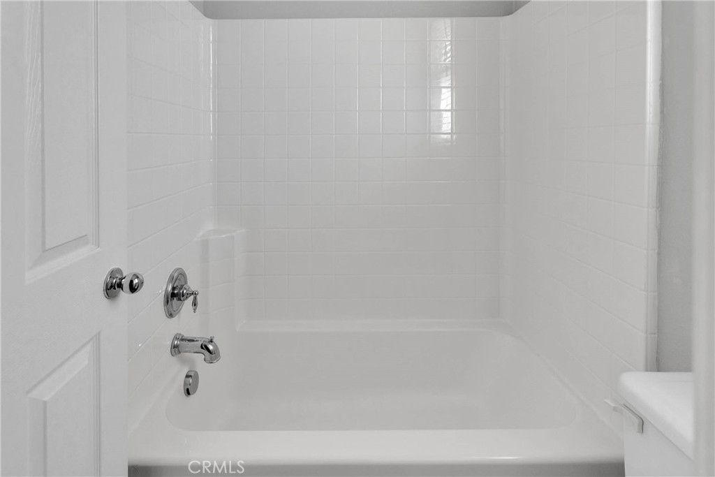 13204 Monrovia Street