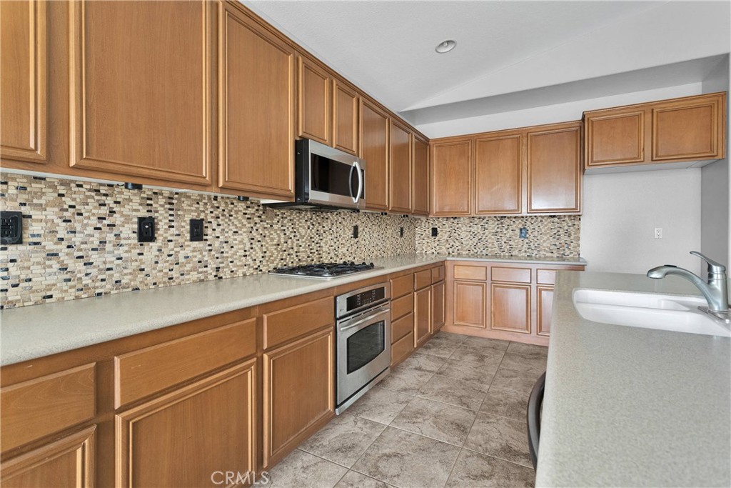 13204 Monrovia Street