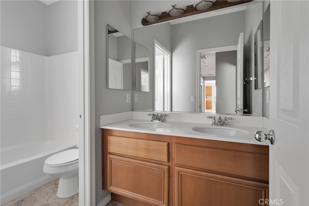 13204 Monrovia Street