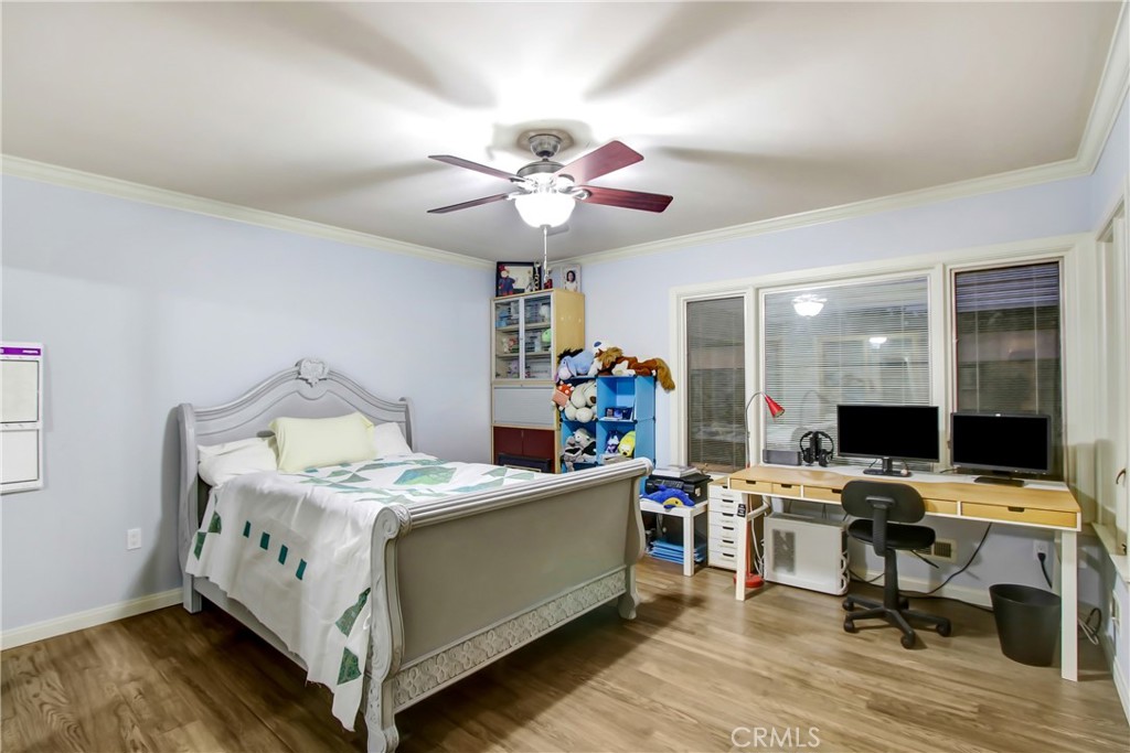 8800 Avenida Miravilla