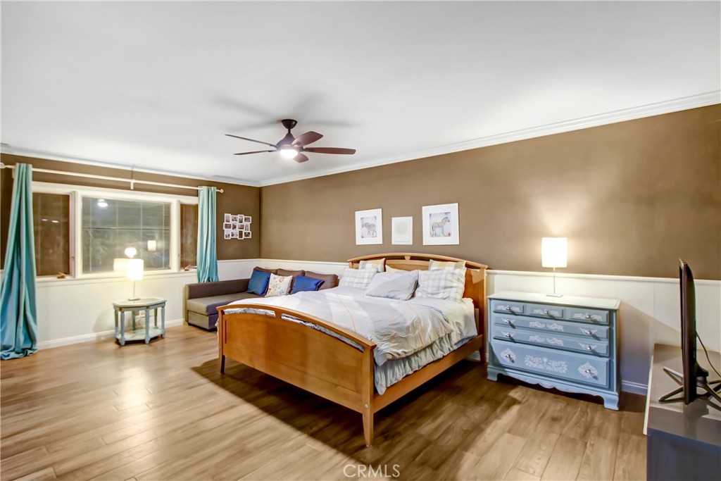 8800 Avenida Miravilla