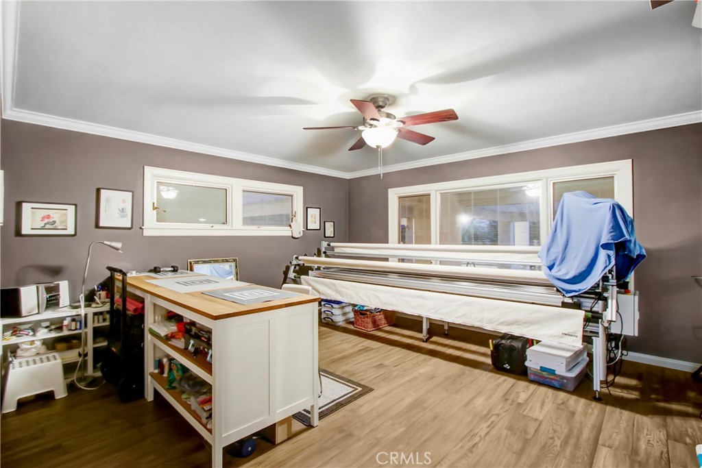 8800 Avenida Miravilla