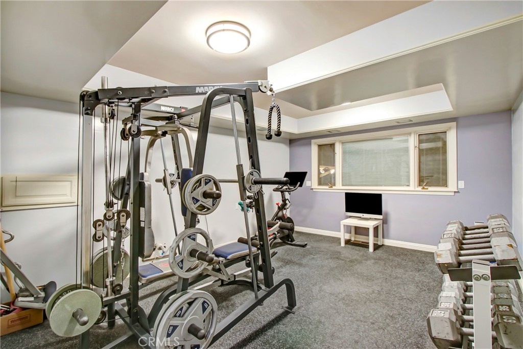 8800 Avenida Miravilla