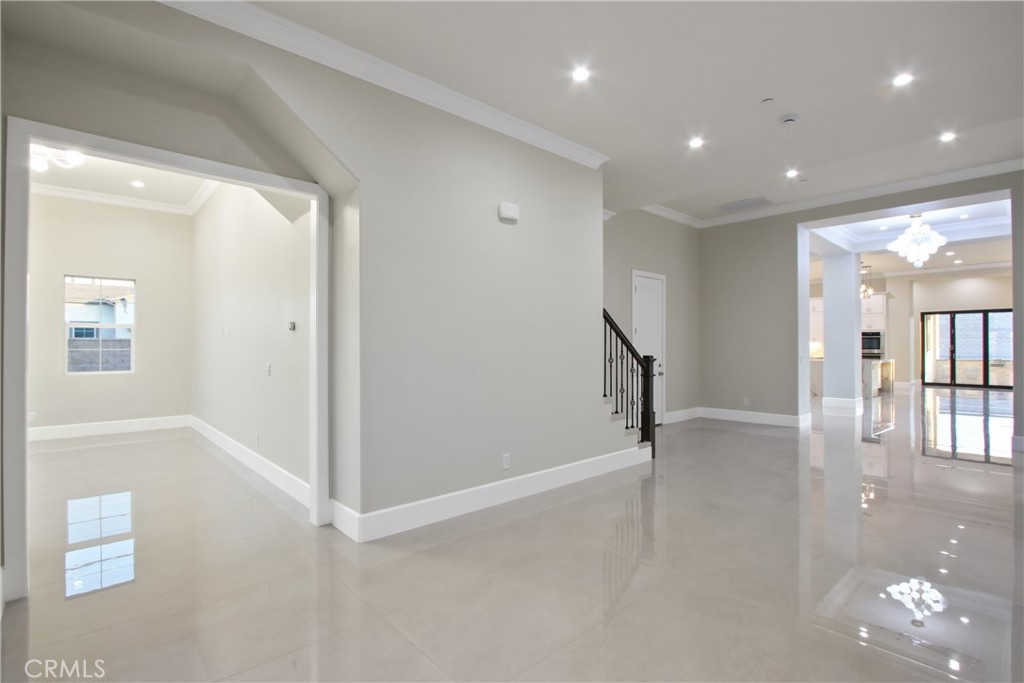 13715 Copley