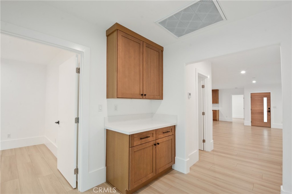 2995 E Del Mar