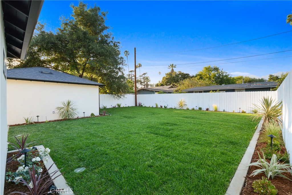 2995 E Del Mar