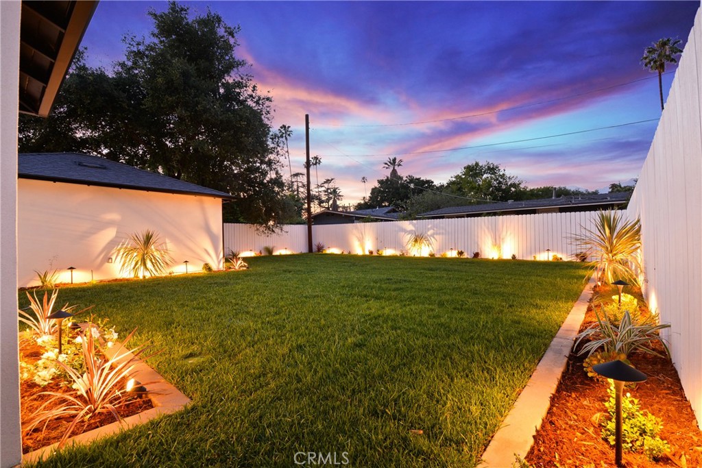 2995 E Del Mar